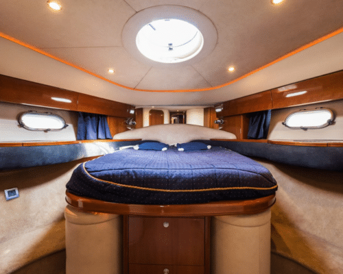 Yacht in Mumbai for scenic cruising and relaxing sea journeys