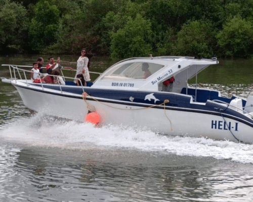 Speed boat from Mumbai to Alibaug for quick and efficient travel