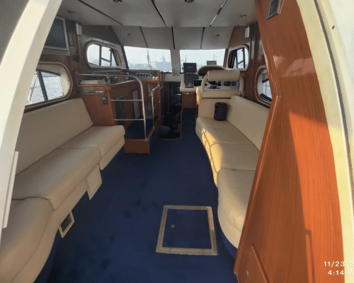 Private yacht in Mumbai for exclusive trips and premium experiences