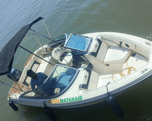 Private yacht in Mumbai for parties, events, and celebrations