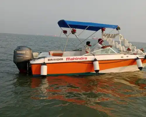 Yacht booking Mumbai with private yachts on rent for celebrations